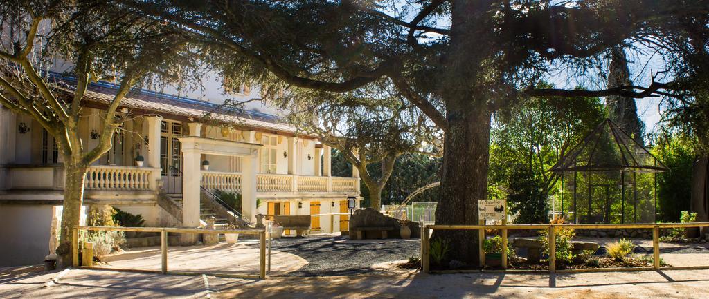 Hotel Restaurant Le Colombier Remoulins Eksteriør bilde